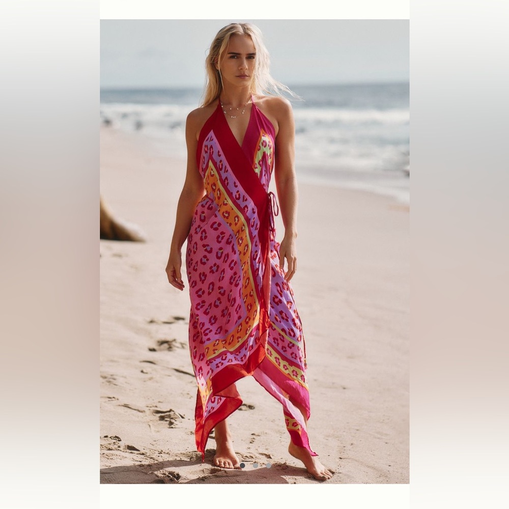 TAGS ON ANTHROPOLOGIE FARM  RIO SWIM COVERUP. SIZE S